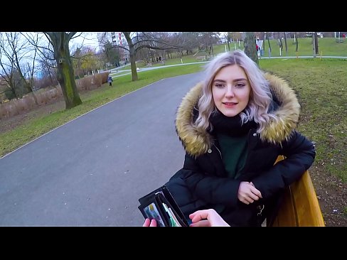 ❤️ Gleypir heitt ásamt ókunnugra fyrir peninga - blástur í garðinum eftir Evu Elfie ☑ Klám á is.xxx050890.ru ❌️❤